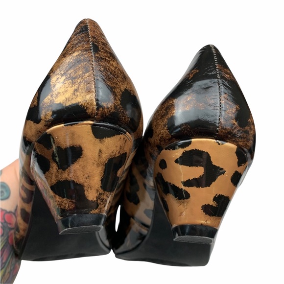 Bijou by AJ Valenci Leopard Buckle Toe Low Pumps - Picture 7 of 7